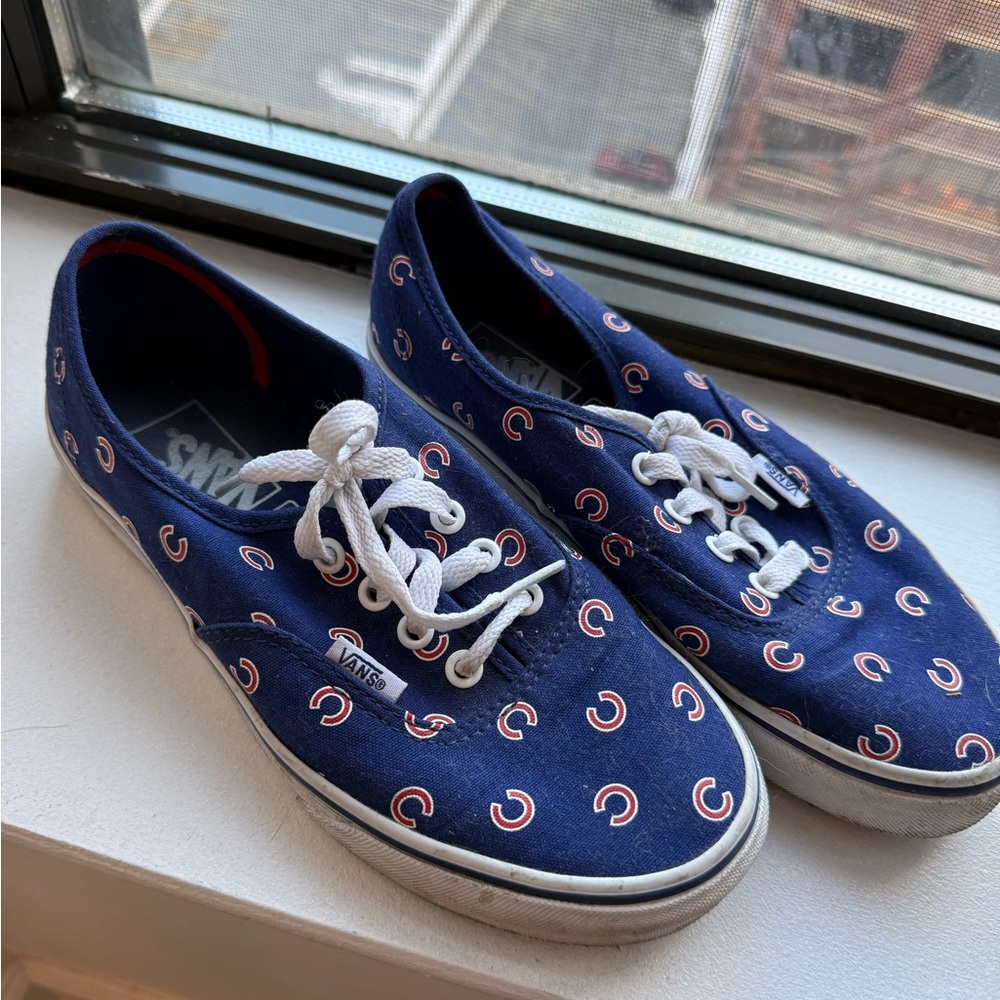 Vans Chicago Cubs Women’s Navy Sneakers